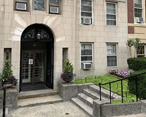 Foot Doctor, Podiatrist in the Suffolk County, MA: Boston (Chelsea, Revere, Winthrop), Middlesex County, MA: Medford, Cambridge, Somerville, Malden, Woburn, Waltham, Watertown, Arlington, Newton), and Norfolk County, MA: Quincy, Brookline, Milton, Dedham, Wellesley areas